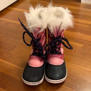 Little girls winter boots size 10